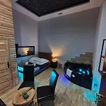 Z Jacuzzi Kraków