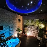 Z Jacuzzi Lägenhet *