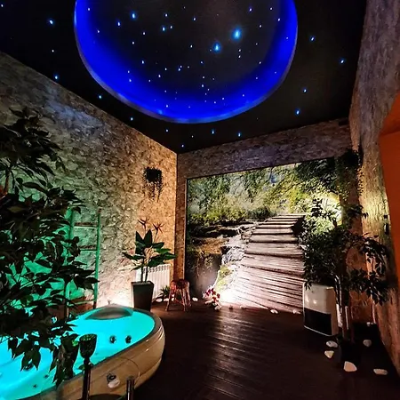 Z Jacuzzi Apartment Krakau